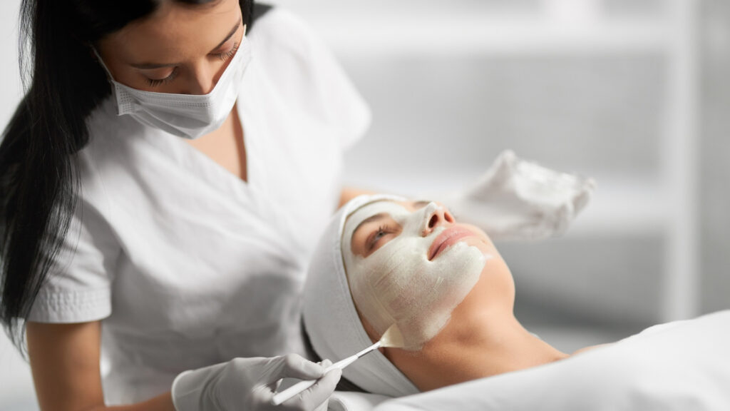 Donde estudiar cosmetología en argentina con título oficial